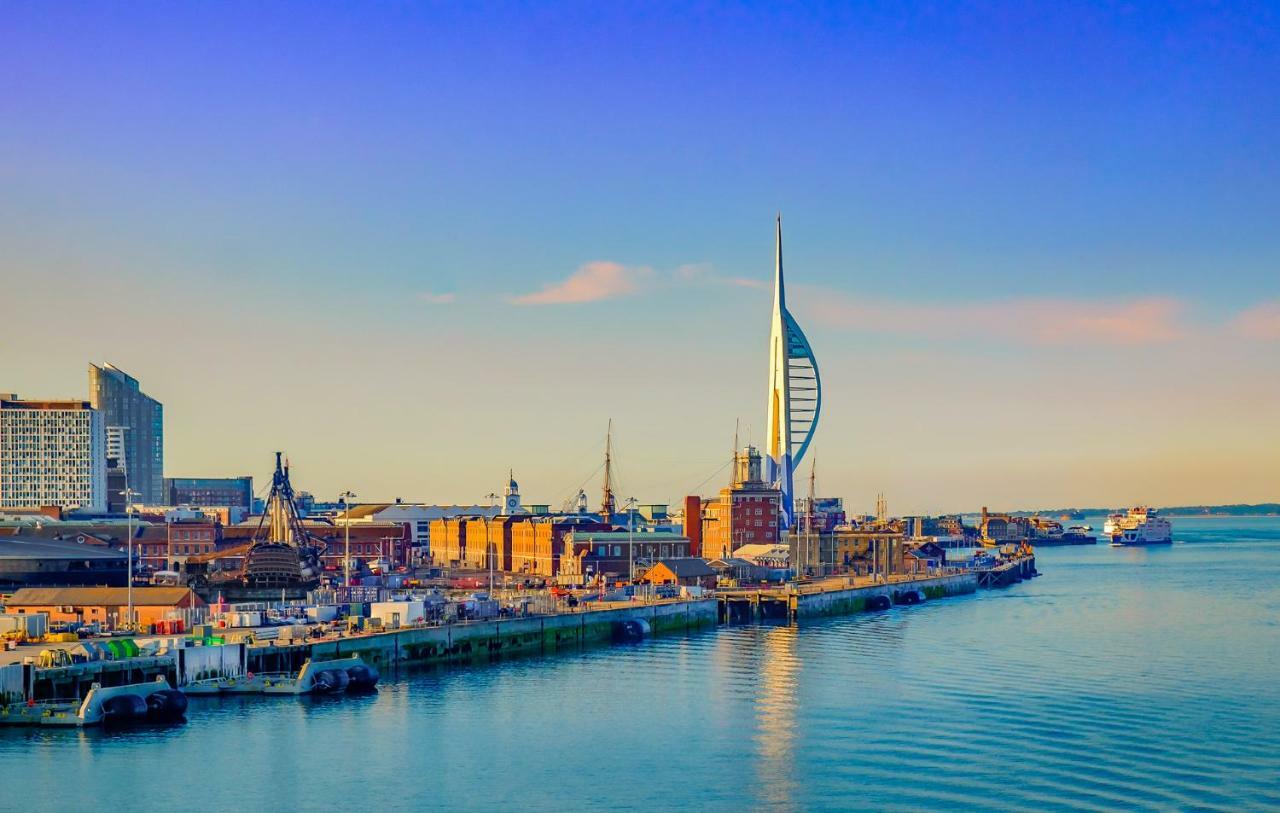 Hotel Popup Portsmouth Esterno foto